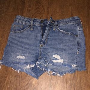 Universal thread shorts